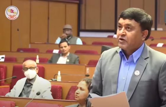 सरकारले राष्ट्रपतिलाई संस्थाको रूपमा मानेन, यो असाध्यै गैरजिम्मेवार होः खिमलाल भट्टराई